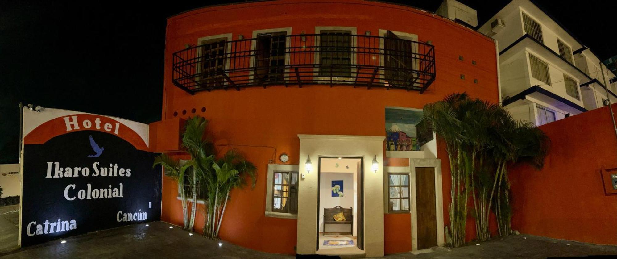 Ikaro Suites Colonial 칸쿤 외부 사진
