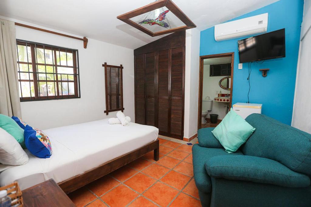 Ikaro Suites Colonial 칸쿤 외부 사진