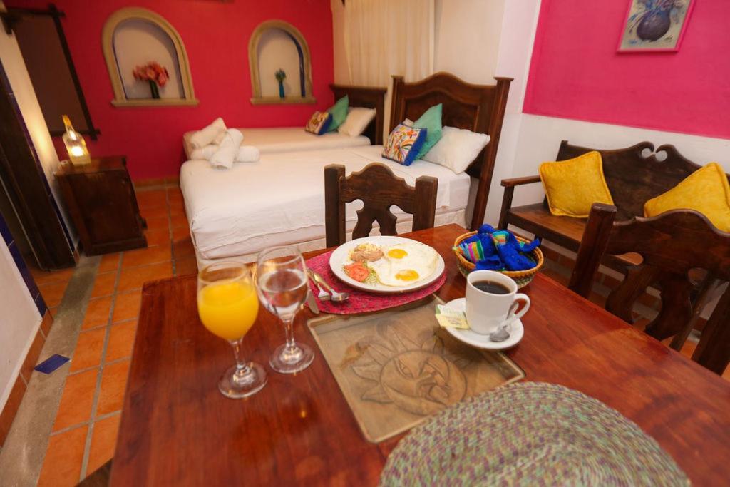 Ikaro Suites Colonial 칸쿤 외부 사진