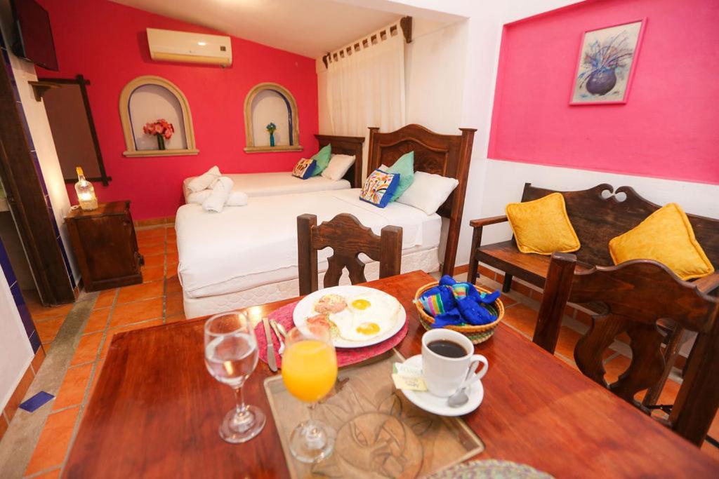 Ikaro Suites Colonial 칸쿤 외부 사진