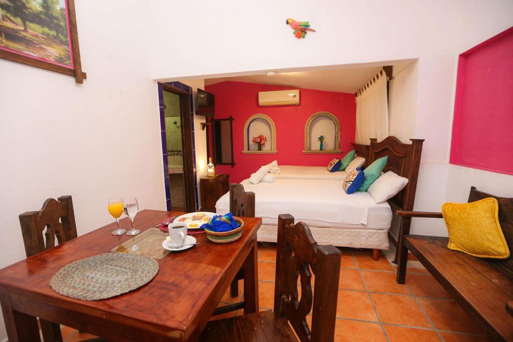 Ikaro Suites Colonial 칸쿤 외부 사진