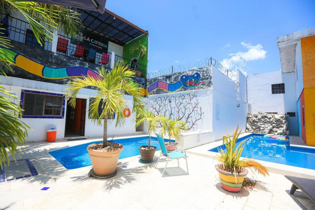 Ikaro Suites Colonial 칸쿤 외부 사진