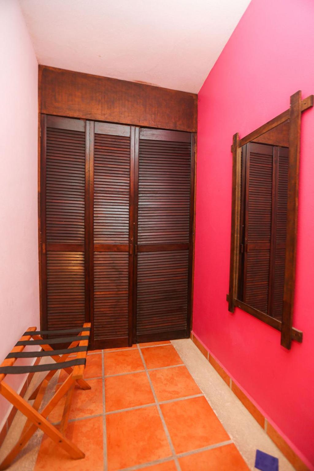 Ikaro Suites Colonial 칸쿤 외부 사진